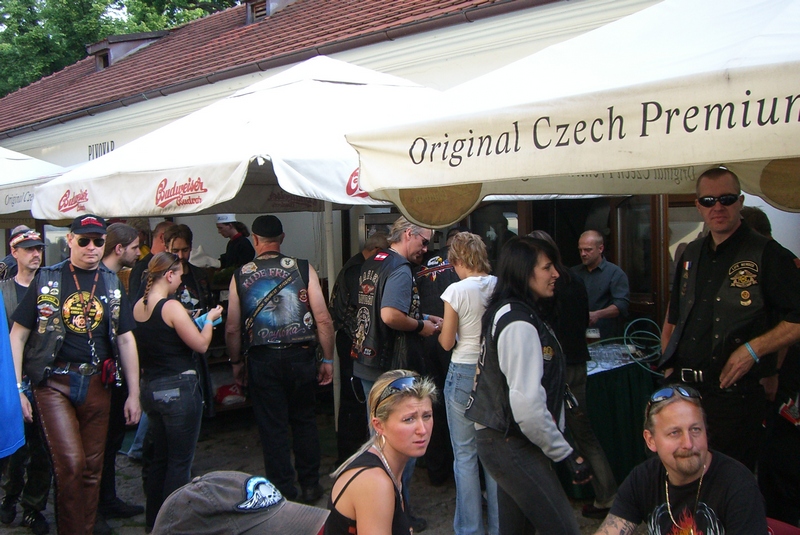 62 Biergarten.jpg