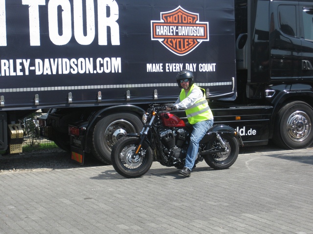 Harley_on_Tour_14.JPG