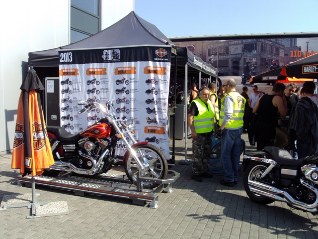 Harley_on_Tour_54.JPG -                                