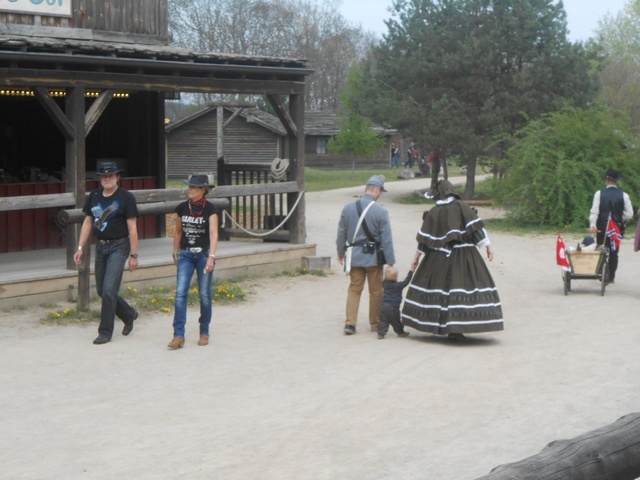 Auftaktfahrt nach Templin mit dem Mecklenburg Chapter Schwerin 15.jpg -           