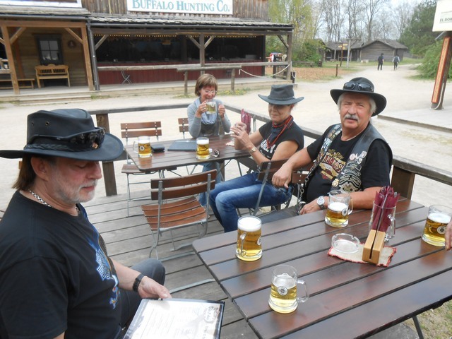 Auftaktfahrt nach Templin mit dem Mecklenburg Chapter Schwerin 17.jpg -           