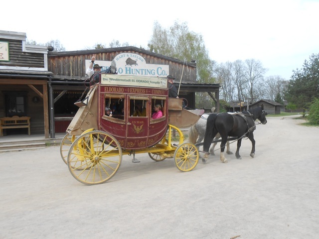 Auftaktfahrt nach Templin mit dem Mecklenburg Chapter Schwerin 20.jpg -           