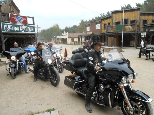 Auftaktfahrt nach Templin mit dem Mecklenburg Chapter Schwerin 59.jpg -           