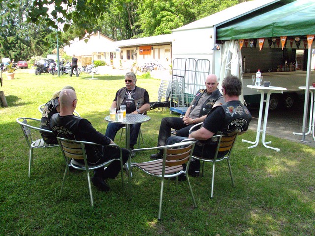 Gründungsparty Schwerin Chapter  10.jpg -                                